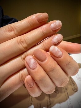 アンジェリーク ネイル(angelique nail)の写真/シンプルだけど魅かれる艶ネイル♪ハイセンス×高技術×高い提案力で自分至上最高に美しく上質な仕上がりに