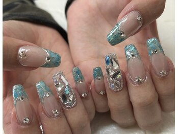 ネイルズフォーユー(Nails 4 U)/