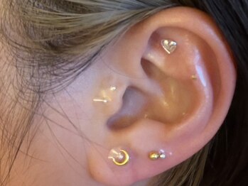 コーシェリ(koselig)/耳ツボジュエリー