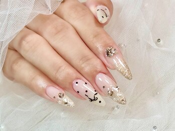 プティ アイビューティ 北浜店(peTiT eyebeauty)/ドットネイル　リボン　シンプル