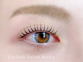 モナ(MoNa)の写真/お顔立ちやまぶたに合わせた多彩なデザイン★まつ毛パーマのロッドは30種カウンセリングでBESTデザイン提案