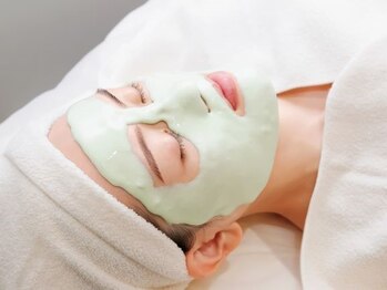 アプレイジ 大丸神戸の写真/40代～の肌質改善★毛穴ケアを顔全体に行います！肌の不調やエイジング、様々なお悩みにお応えします！