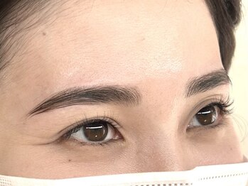 トリートマイセルフ(Treat myself)の写真/【アイブロウ専門店】顔の印象の8割を占める眉毛を整えて一気に垢抜け!お客さまに合った眉毛を提案◎