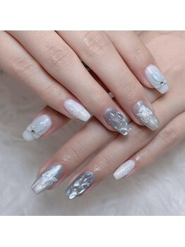 ルミ(Lumi)/自爪アートやり+パーツつけ放題