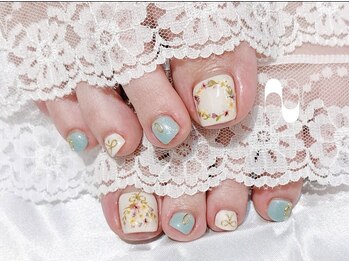 マーノ 津田沼ビート店の写真/◆フットネイルはマーノで◆アート・カラー共に豊富なフットネイルで見る度うっとりするような足元へ♪