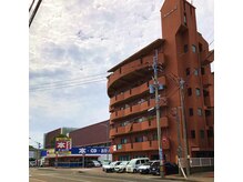 カイロプラクティックハンズボーンの雰囲気(宮崎駅東口から徒歩4分ブックオフ様の隣のビルになります。)