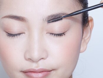 ヴァンアイラッシュ(VINGT eyelash)の写真/【アイブロウWAX¥3850】お顔の印象は眉毛で決まる！眉毛パーマセット取扱あり◎メイクいらずの美眉に★