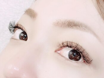 プリマド(prima_d)の写真/【歴10年☆スタッフ在籍】トータルバランスを見極めたデザインが好評◎惹きつけられる目元を実現♪