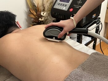 イリマレイサロン(iLima Lei SALON)の写真/カミソリ負けの肌荒れでお悩みの方必見☆毎日の面倒なお手入れから解放！触れたくなるようなツルスベ肌に☆