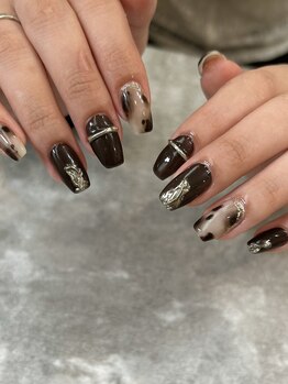 アトレ(attrait)/レオパードネイル