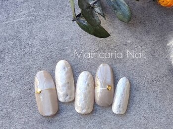 マトリカリア ネイルアンドビューティー(Matricaria)の写真/《ウォーターケア付＊定額デザイン¥8250》シンプルな中に上品な華やかさを＊日常に溶け込む大人ネイル多数