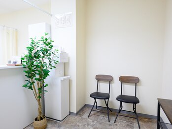 整体院ペインクリニカルラボ 青葉市ヶ尾院/待合室【新横浜/整体】