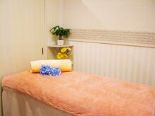 癒し処 ゆらぎ 神戸三宮駅前/マッサージ施術室/カーテン個室