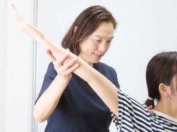 女性に寄り添うヒロミカイロ整体 六本木(女性に寄り添うHiromiカイロ整体)/検査-2(肩関節)【整体】