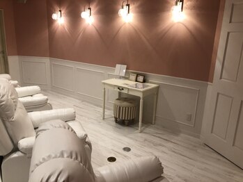 リシェル アイラッシュ 恵比寿店(Richelle eyelash)/上品な店内