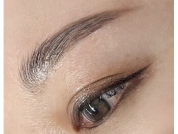 リル(LIL)/アイブロウリフト