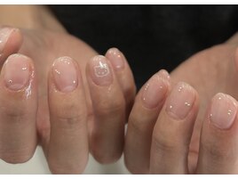 clear small studs design