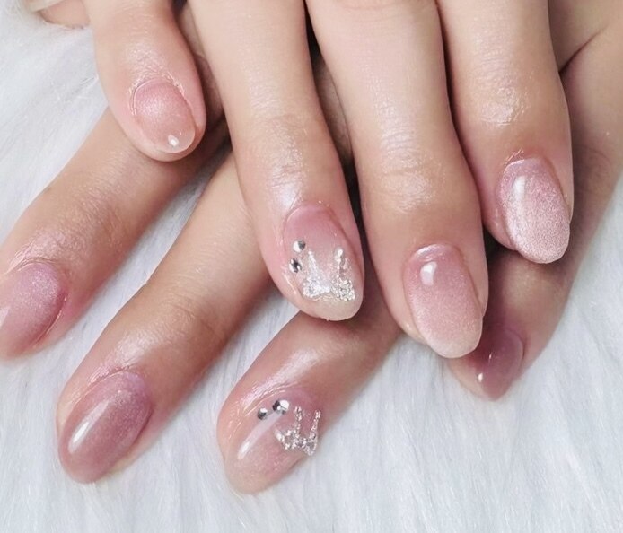 18))リボンネイル フレンチガーリー ワンホン キラキラ 付け爪 ネイル