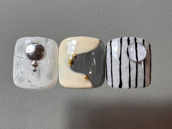 シューミーネイル(syu-mii nail)/【FOOT】親指art(2本)