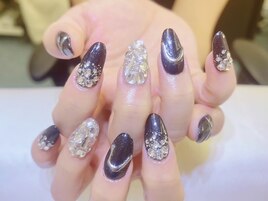 キラキラストーンネイル