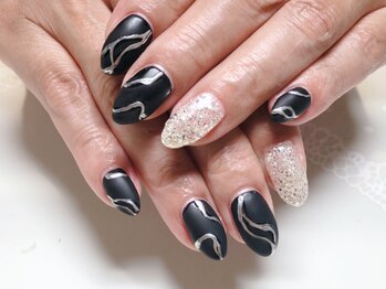 ネイルサロン マハロ 横浜四季の森フォレオ店(Nail Salon Mahalo)/ラインネイル