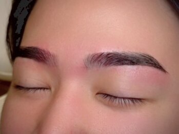 フィリス 代官山店(phylis)の写真/骨格の黄金比に合わせてデザイン♪朝の時短＆垢抜け眉に！男女問わずお任せください◎メンズも大歓迎！