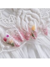 たゆ ネイル(たゆnail)/春の手描きチューリップネイル