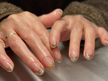シル ネイル 江坂(Cil nail)の写真/江坂2分◆指先を上品に彩る大人ニュアンスネイル。長く楽しむものだからこそ、上質な商材・ケア・接客を。