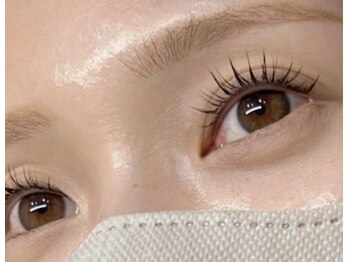 デイズ アイ ベクシー(Day`s eye Becsy)の写真/技術力で差がつくLEDフラットラッシュ導入!圧倒的持続力で格上まつげへ!オイルクレンジング対応まつエク