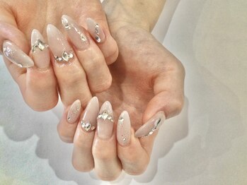 フリースタイル(Free Style)/☆綺麗めブライダルネイル☆