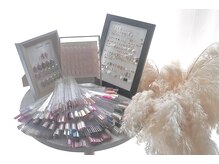 マウロアネイル(mauloa nail)の雰囲気(カラー、ミラー、マグ、ラメなど豊富に取り揃えております♪)