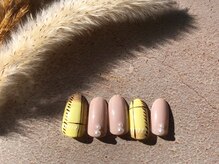 ミー(miii)/チェック柄ネイル