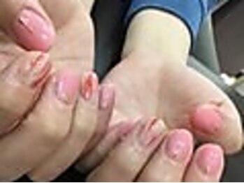 ランダムストライプネイル