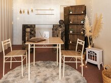 「余白の時間」を感じる空間。外の音が消え、呼吸が深くなる場所