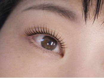 アイラッシュサロン カルモ(eye lash salon calmo)の写真/【丁寧×スピーディー】忙しくてもきちんと感◎40代からの大人まつげ施術！ご希望のお目元にチェンジ◎