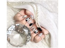 ラヴィーネイル(Ravie nail)/ガーリー系モノトーンリボン