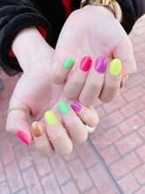 ネイルルームワンサード(Nail Room One Third)/持ち込みデザイン　Neon×Gold