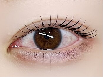 アメリアンドカシェット(Amelie&Cachette)の写真/【アンドヘルシー導入】マツエク×パーマでリフトアップ！ナチュラルなのに存在感のあるお目元へ［渋谷］