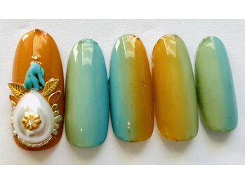 ヘアーアンドネイル ルシア(Hair&Nail Lucia)/縦グラデーションネイル