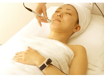 セントラヴィ 吉祥寺店/フェイシャル　毛穴洗浄