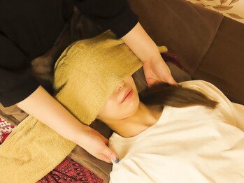 鳥兎(uto)/タイ古式 (施術風景)