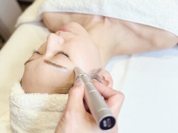 アンフェム(Anfem)の写真/年齢が気になり始めた肌にボツリヌストキシンフェイシャル♪表情の強張りや瞼が重くなった方へ◎