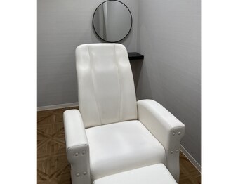 アナスタシア ミアレ そごう広島店/気兼ねなく眉悩みを相談できます