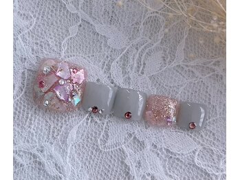 ディアリーネイル(Dearly Nail)の写真/【完全個室】サンダルから見えるネイルでおでかけをもっと楽しく♪細部までこだわった大人可愛いネイルを◎