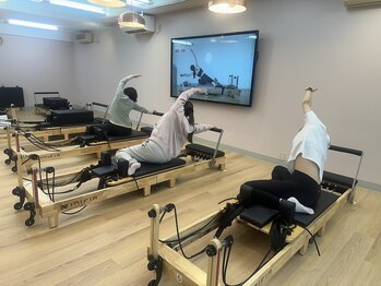 ココロ ピラティス 沼津駅前店(cocoro Pilates)