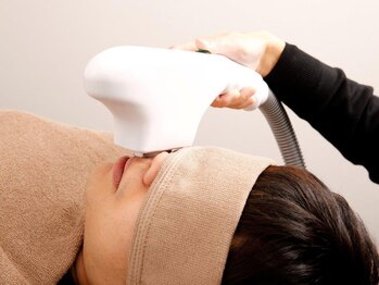 リエール(Le:YELL)の写真/【口コミ高評価の実力派サロン★】ヒゲ脱毛はもちろん眉やお顔全体メニューも有り♪何でもご相談ください◎