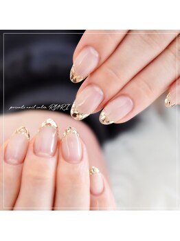 瑠璃(RURI)/ガラスフレンチネイル