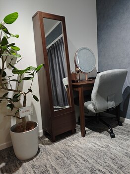 アキュリラ(Acurela)/ドレッサー