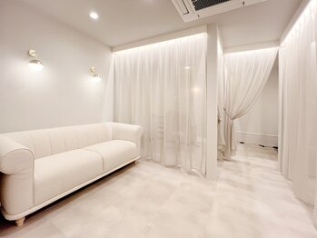 ウィ 太田(Oui)/女性のための空間