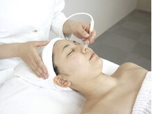 エステサロン朝/毛穴吸引